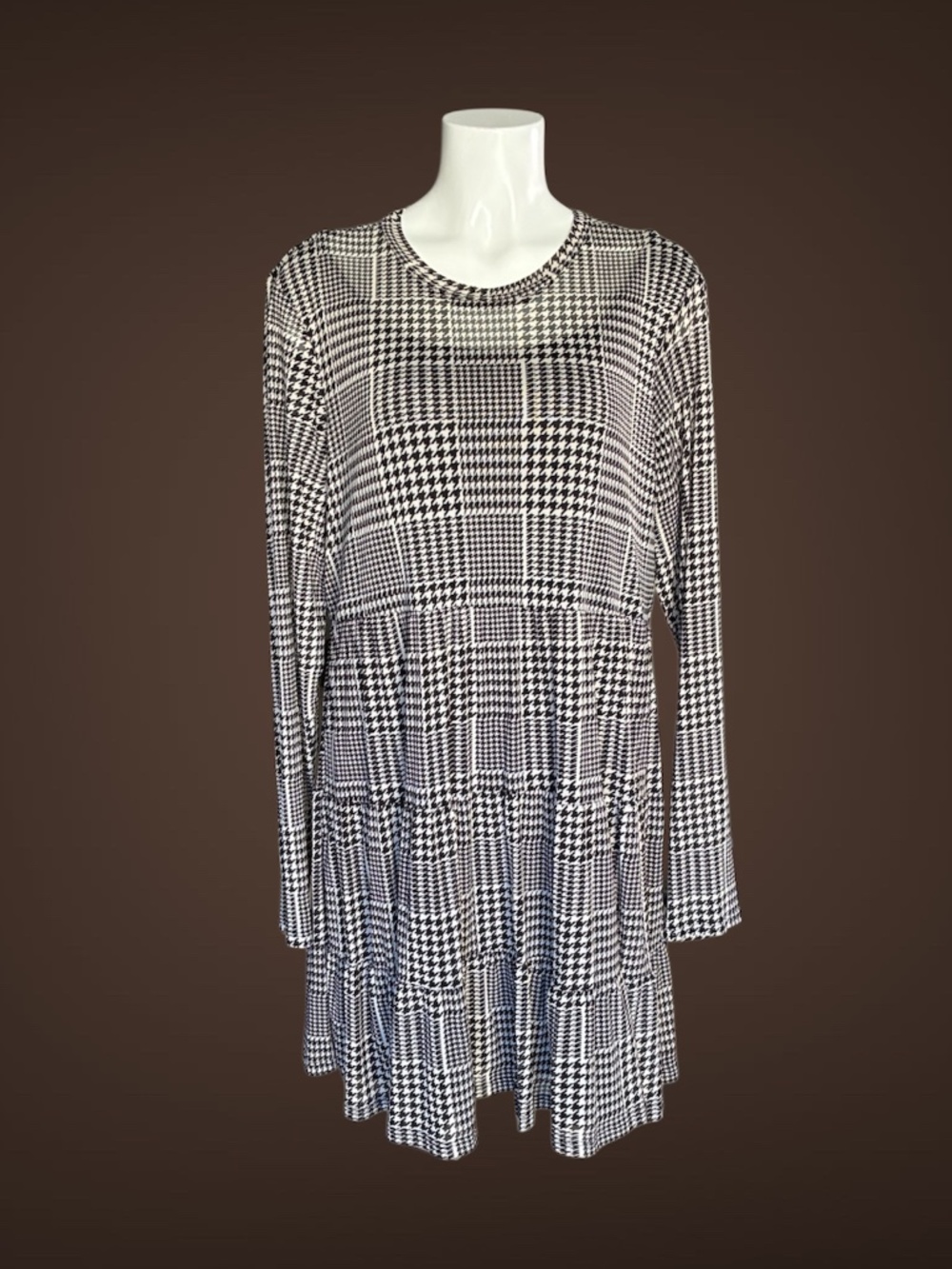Women's Lily Rose Black & White Houndstooth Long Sleeved Dress, Size XXL